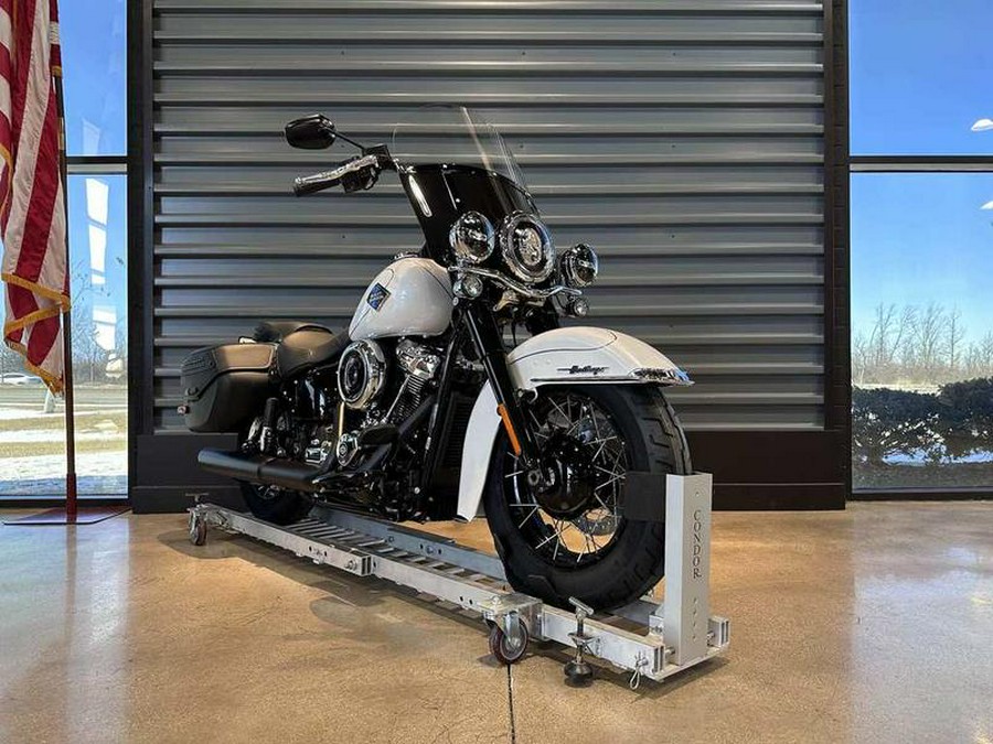 2025 Harley-Davidson® FLHC - Heritage Classic
