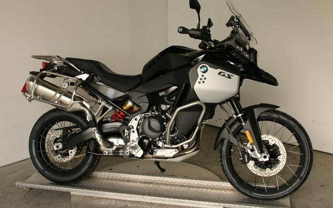 2027 BMW F 900 GS Adventure