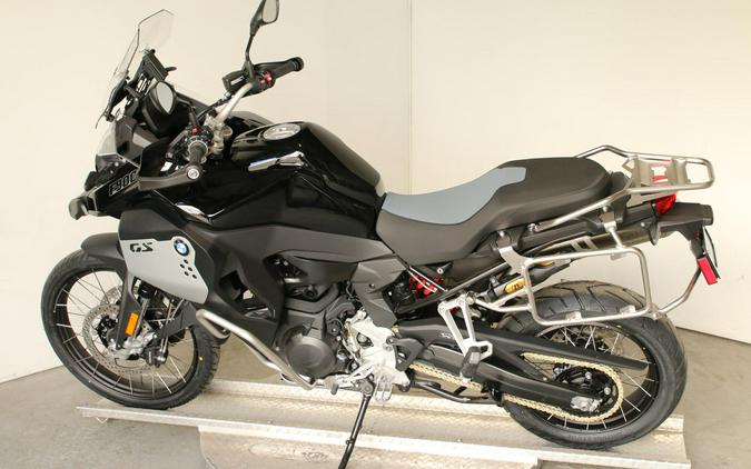 2027 BMW F 900 GS Adventure