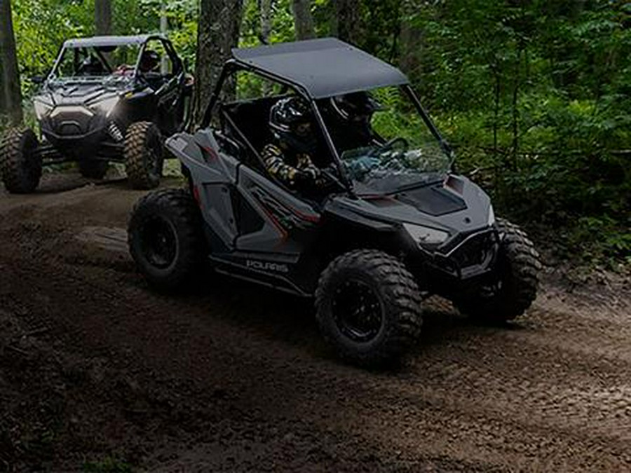 2024 Polaris RZR 200 EFI