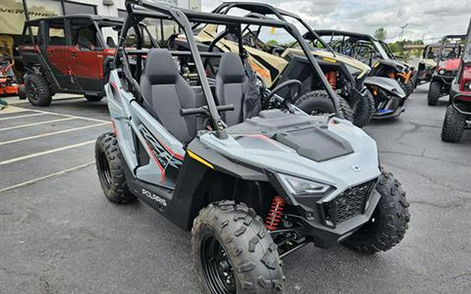 2024 Polaris RZR 200 EFI