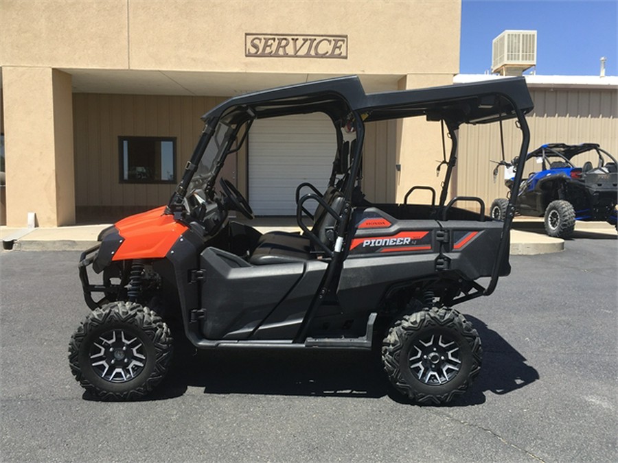 2018 Honda Pioneer 700-4 Deluxe