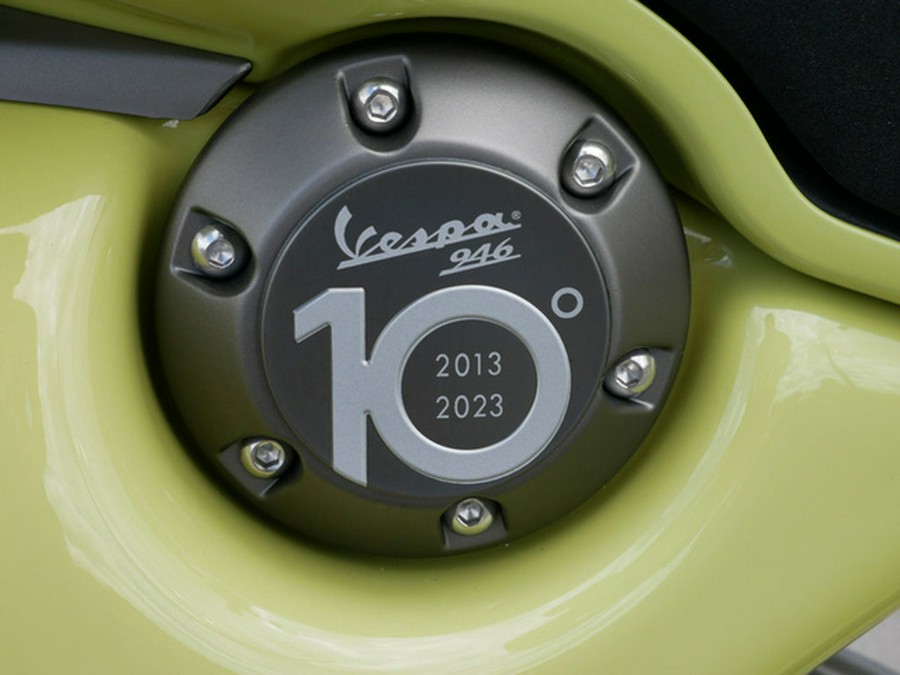 2023 Vespa 946 10 Anivversario