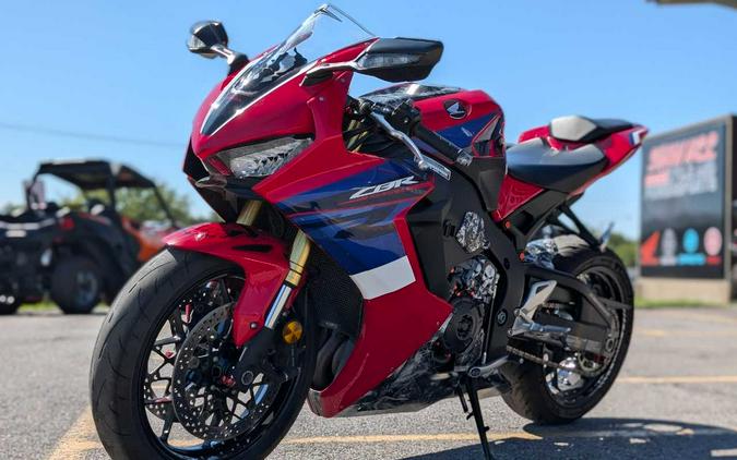 2023 Honda CBR1000RR Base