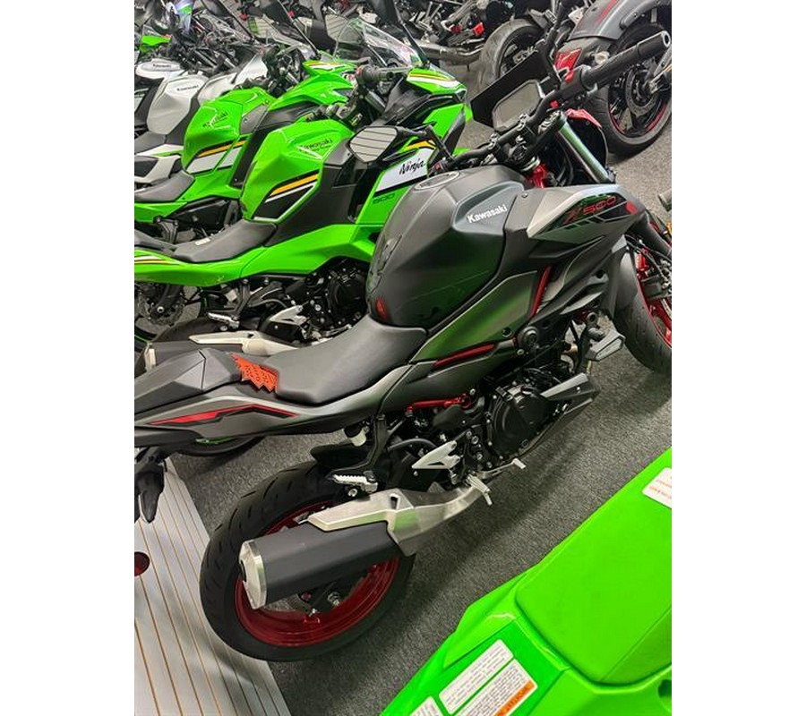 2025 Kawasaki Z500 SE ABS