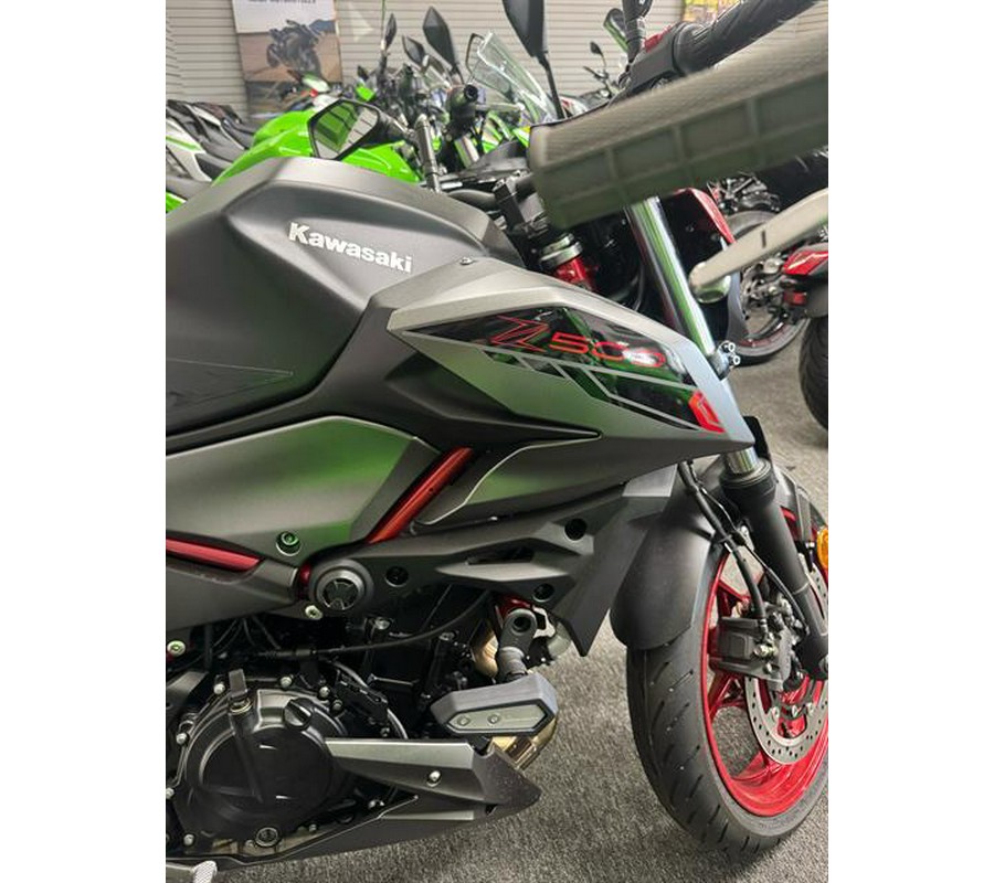 2025 Kawasaki Z500 SE ABS
