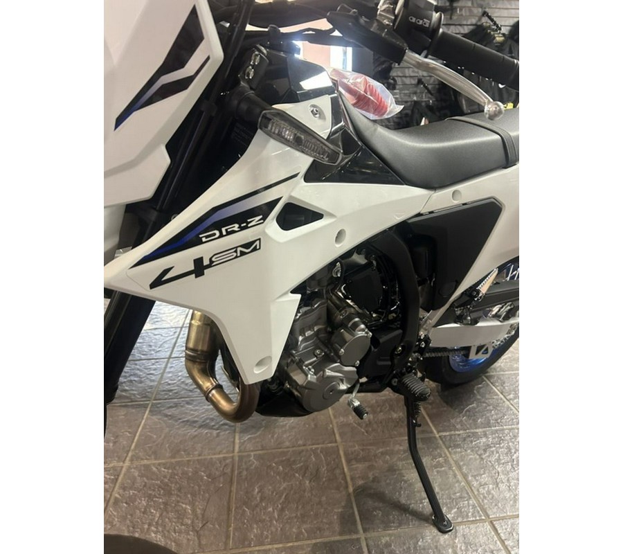 2025 Suzuki DR-Z4SMM5