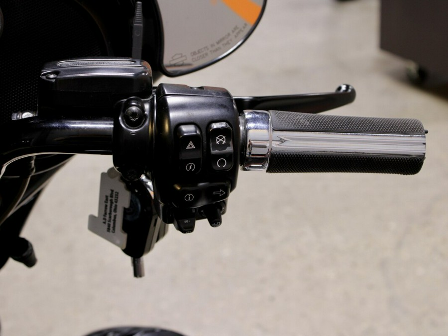 Used 2017 Harley-Davidson CVO Street Glide FLHXSE Motorcycle For Sale In Columbus, OH