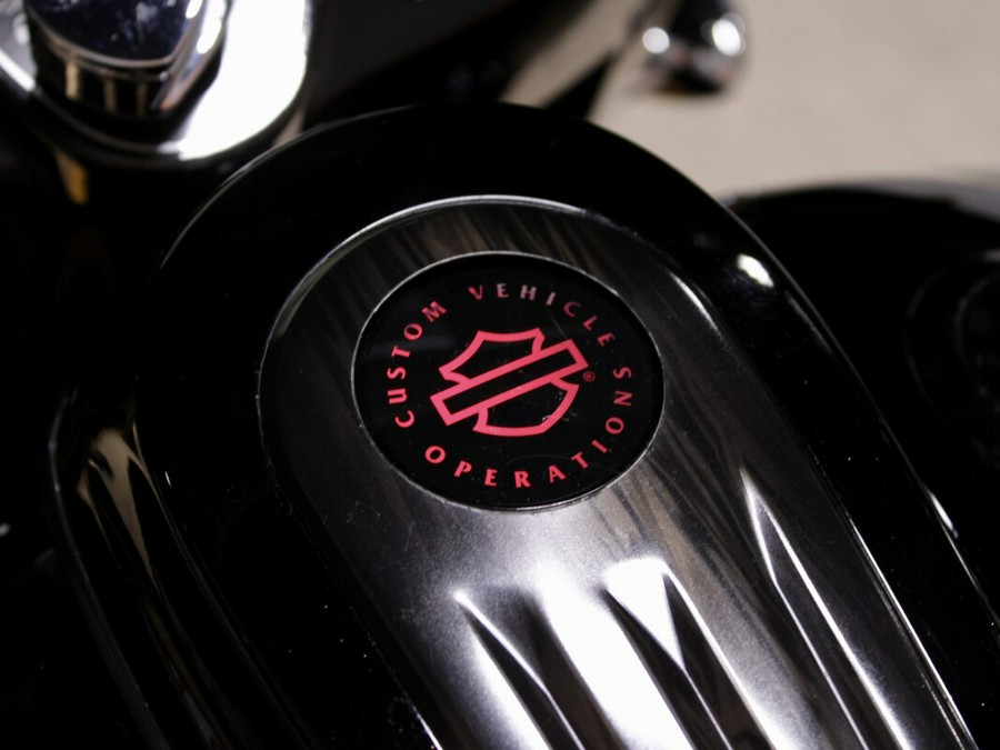 Used 2017 Harley-Davidson CVO Street Glide FLHXSE Motorcycle For Sale In Columbus, OH