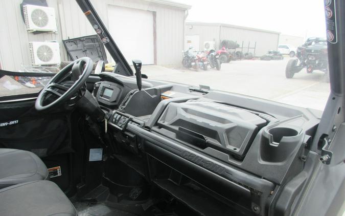 2024 CAN-AM DEFENDER MAX XT HD10