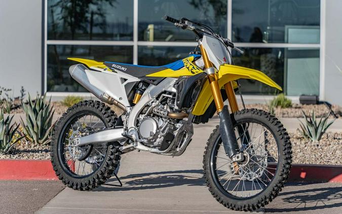 2024 Suzuki RM-Z450 First Look [with RM Army Kit]