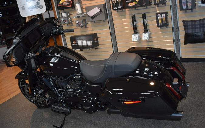 FLHX 2024 Street Glide®