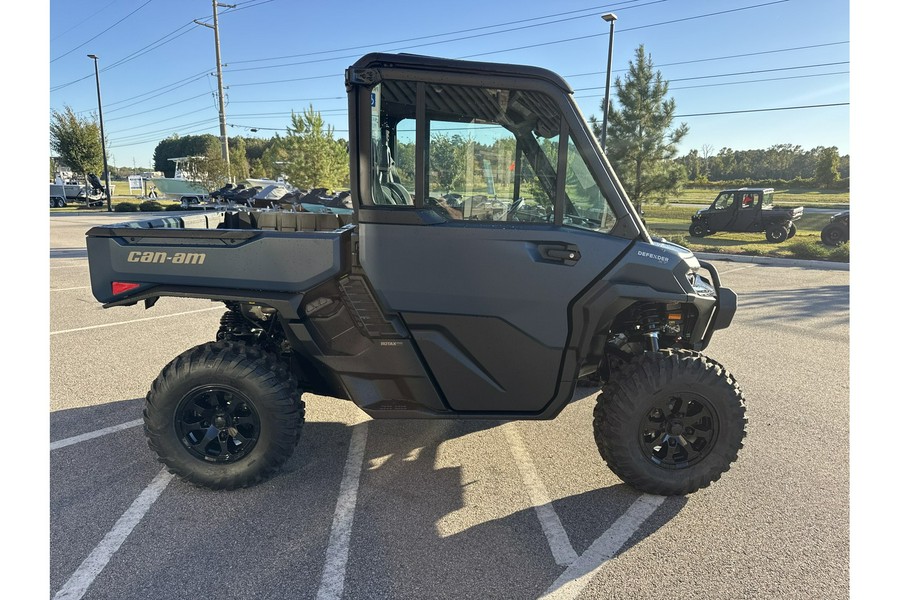 2026 Can-Am DEFENDER XT CAB HD11 W/ INFO