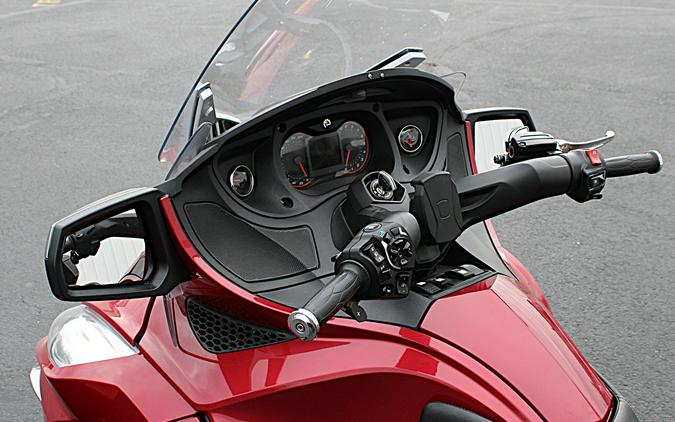 2015 CAN-AM Spyder RT-Limited