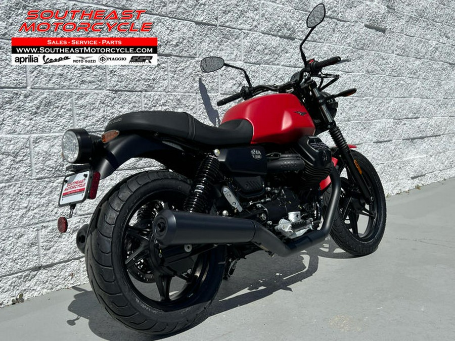 2023 Moto Guzzi V7 Stone