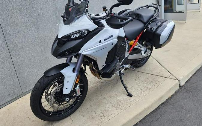 2023 Ducati Multistrada V4S Iceberg White - Spoked Wheels