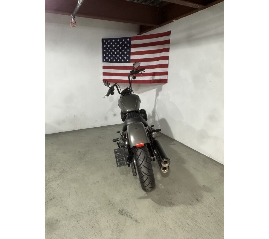 2019 Harley-Davidson Street Bob Industrial Gray Denim