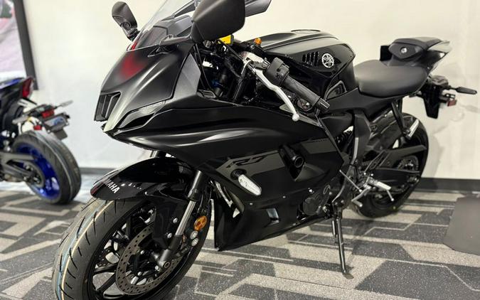 2025 Yamaha YZF-R7