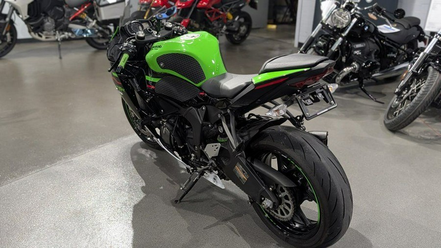 2021 Kawasaki Ninja® ZX™-6R