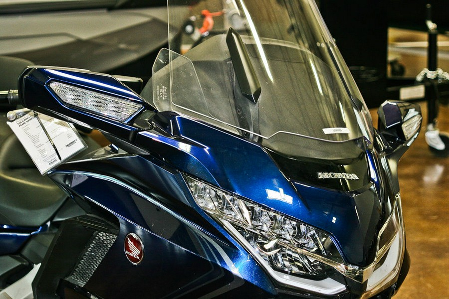 2018 Honda® Gold Wing Tour Automatic DCT Pearl Hawkseye Blue
