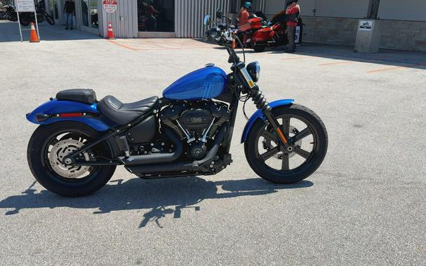 2024 Harley-Davidson® Street Bob® 114 Blue Burst