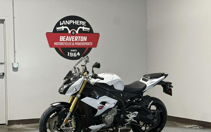 2016 BMW S 1000 R