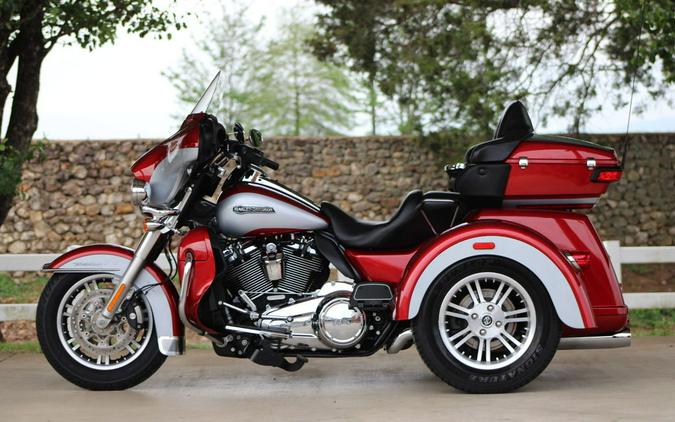 2019 Harley-Davidson® FLHTCUTG - Tri Glide® Ultra