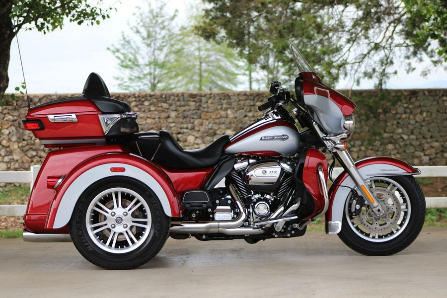 2019 Harley-Davidson® FLHTCUTG - Tri Glide® Ultra