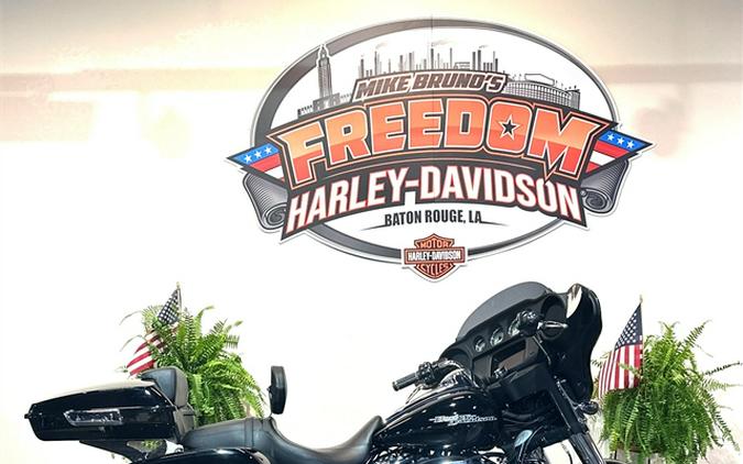 2020 Harley-Davidson Street Glide® Base