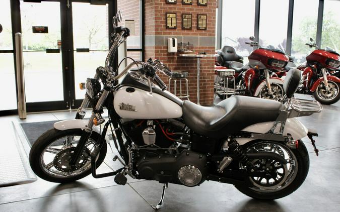 2016 Harley-Davidson® Street Bob® Crushed Ice Pearl