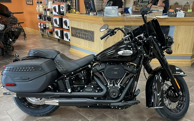 2024 Harley-Davidson Heritage Classic Vivid Black