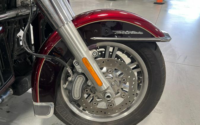 2014 Harley-Davidson Trike Tri Glide Ultra FLHTCUTG 59,717 Miles Red Sunglo / Blackened Cayenne