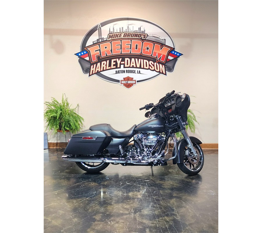 2020 Harley-Davidson Street Glide® Base