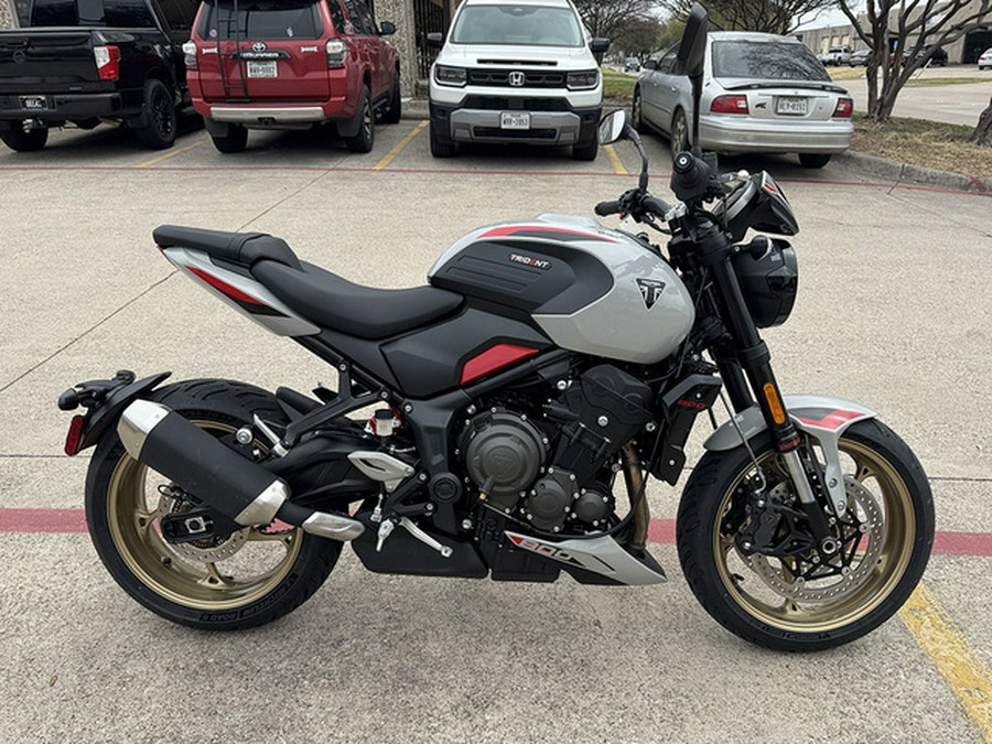 2026 Triumph Trident 800 Ash Grey