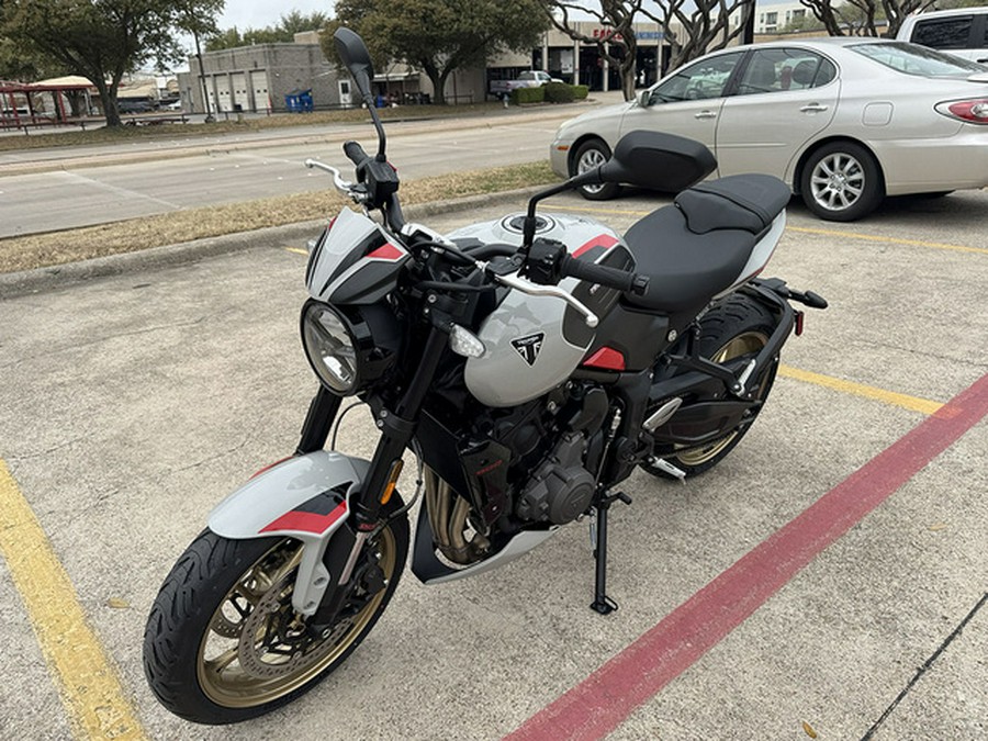 2026 Triumph Trident 800 Ash Grey