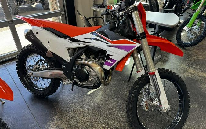 2024 KTM 450 SX-F Factory Edition First Look [17 Fast Facts]