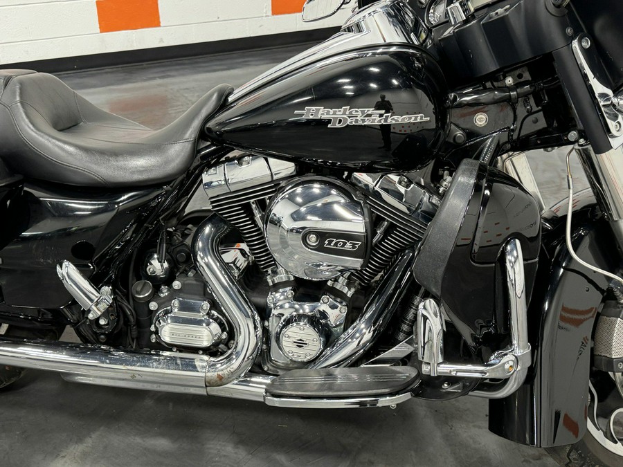 2013 HARLEY DAVIDSON STRRET GLIDE