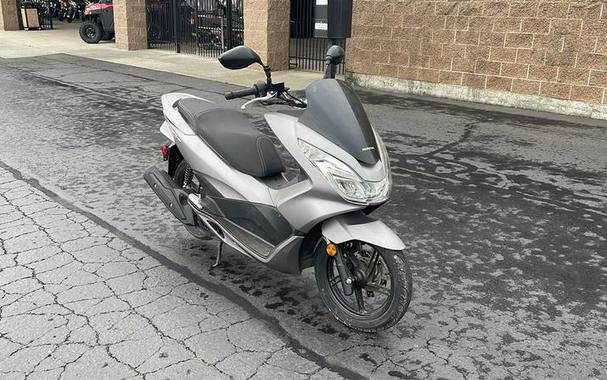 2016 Honda® PCX150