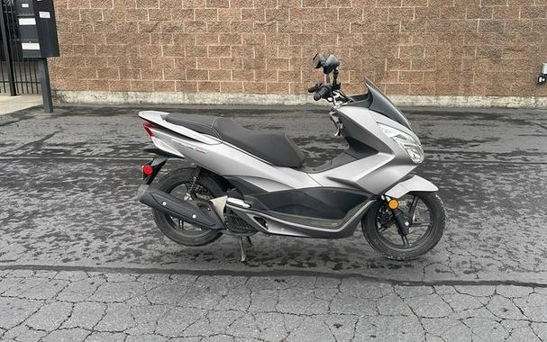 2016 Honda® PCX150