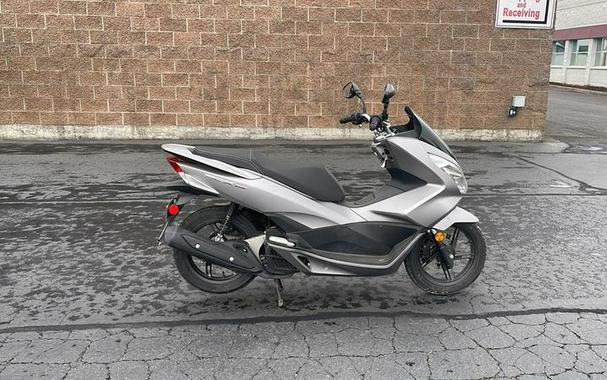 2016 Honda® PCX150