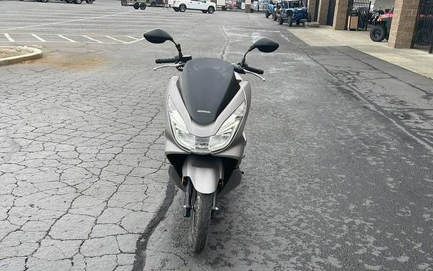 2016 Honda® PCX150