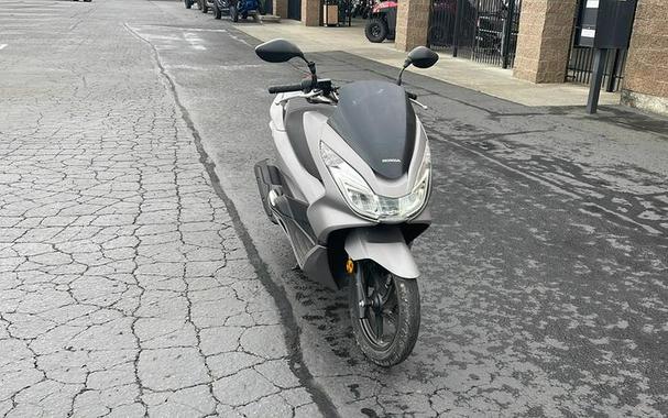 2016 Honda® PCX150