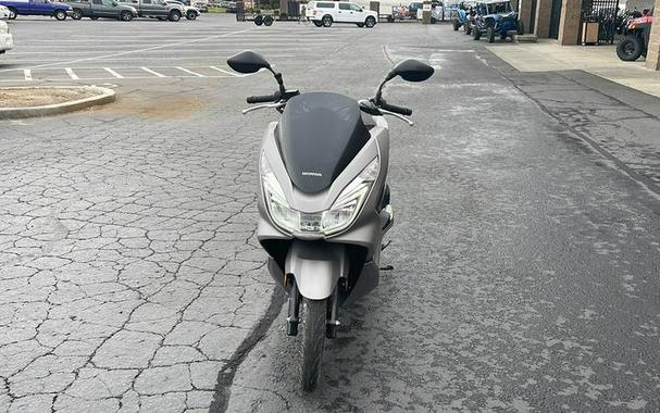 2016 Honda® PCX150