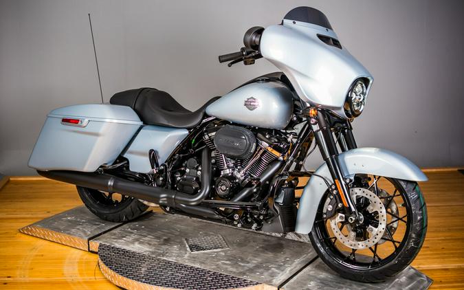 2023 Harley-Davidson Street Glide Special