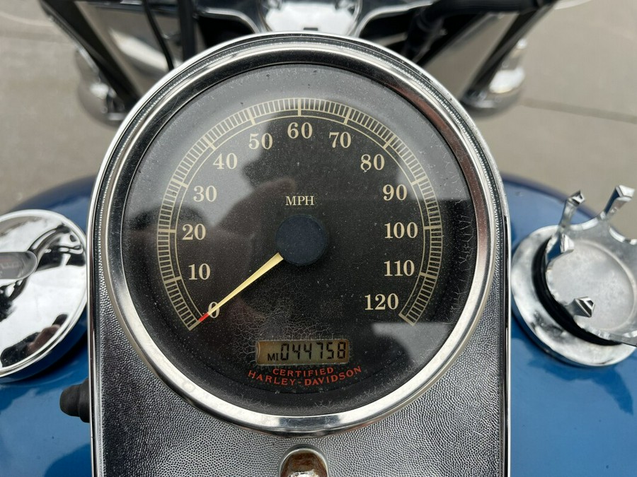 2006 Harley-Davidson® Heritage Softail® Classic FLSTCI BLUE SUNGLO