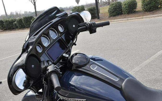 2019 Harley-Davidson® FLHXS - Street Glide® Special