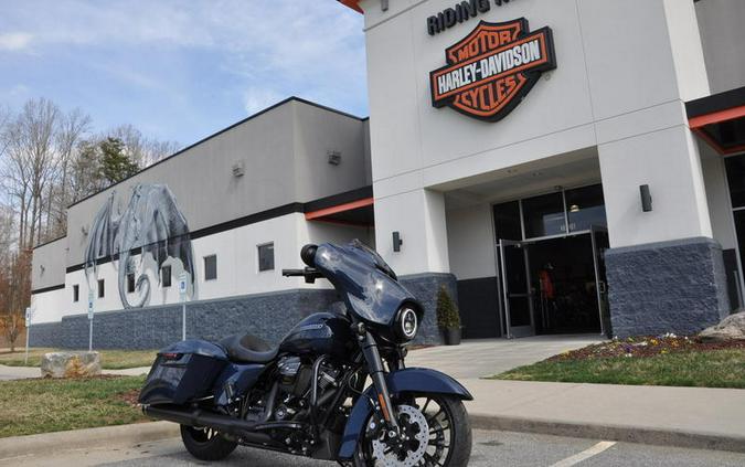 2019 Harley-Davidson® FLHXS - Street Glide® Special