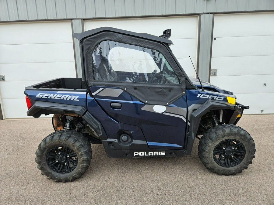 2022 Polaris General 1000 Deluxe