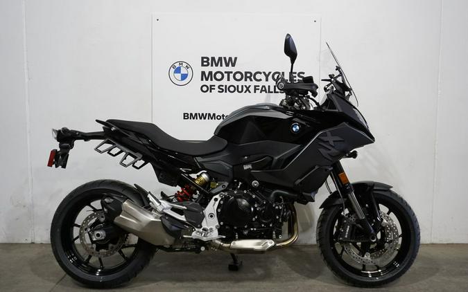 2022 BMW F 900 XR Commuter Review (with Premium Package)