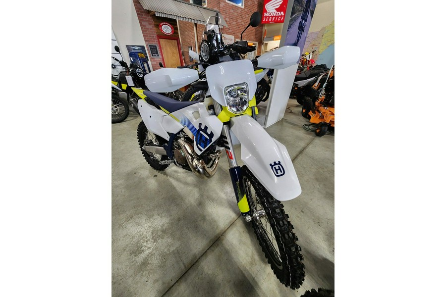 2024 Husqvarna Motorcycles TE 300